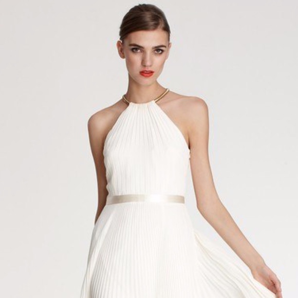 Shelly Segal Dresses & Skirts - Laundry by Shelly Segal Ivory Gown